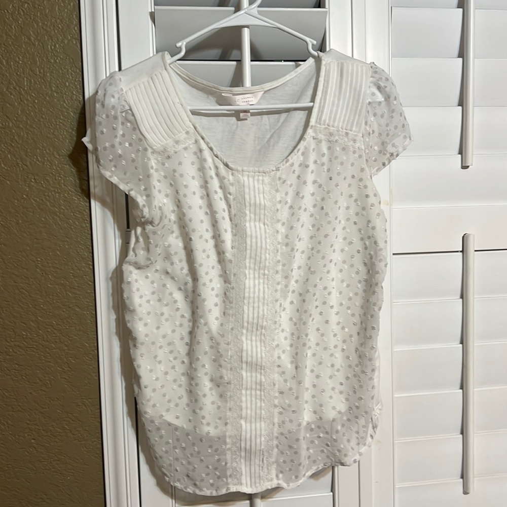 Lauren Conrad Woman’s Blouse Top Short Sleeve Size Medium White Polka Dot